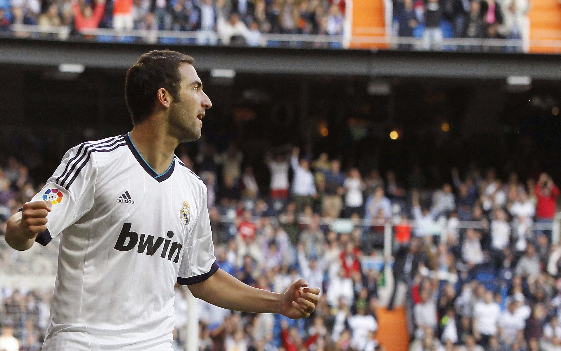跨时空体育速递，黄蜂连胜不止，亚特兰大伤情待定，阿森纳今晨远射贴柱—这一次真的只差一点